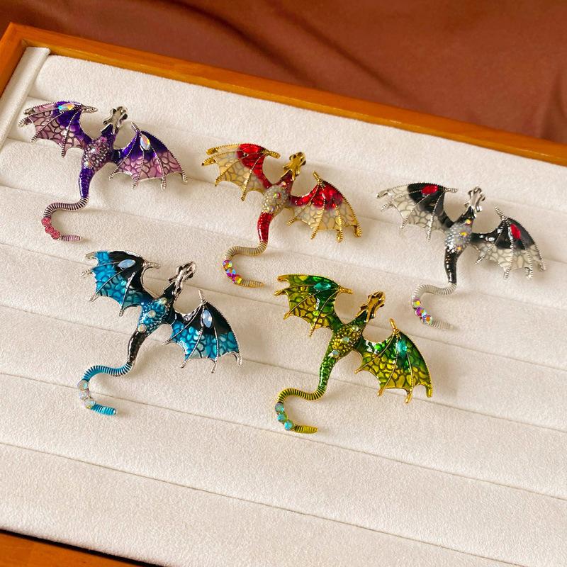 Accessories Retro Drip Oil Zodiac Dragon Feilong Brooch Men'S Suit Coat Pin