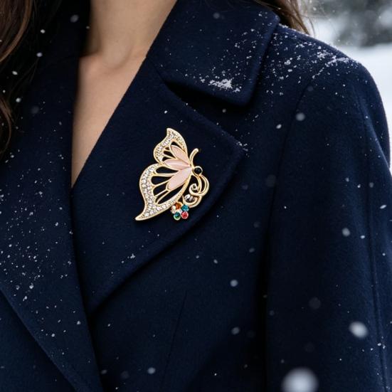 Zinc Alloy Brooch Pin, Butterfly Shape Lapel Badge with Rhinestones Inlaid, Brooch Versatile Accessory for Sweaters Collars Hats Bags Coats Scarves