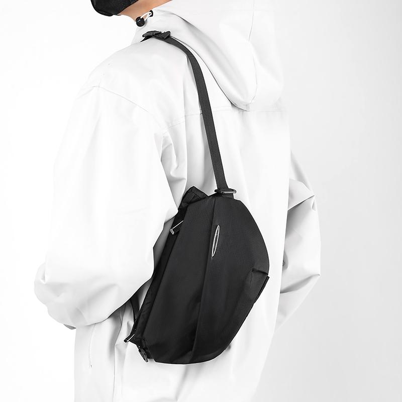 Мужская сумка через плечо — фото 4