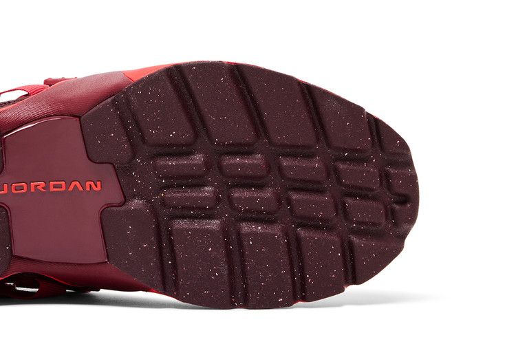 Jordan Trunner LX Rouge Chili (aux femmes)