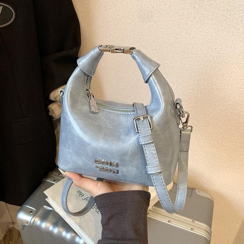 Portable Bow Dumpling Bag Women's Korean Version Ins Trendy Fashion Shoulder Bag 2025 New Simple and Versatile Women's Bag