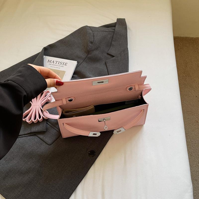 Ny mote minimalistisk lett luksus lås temperament skulder crossbody trendy dameveske