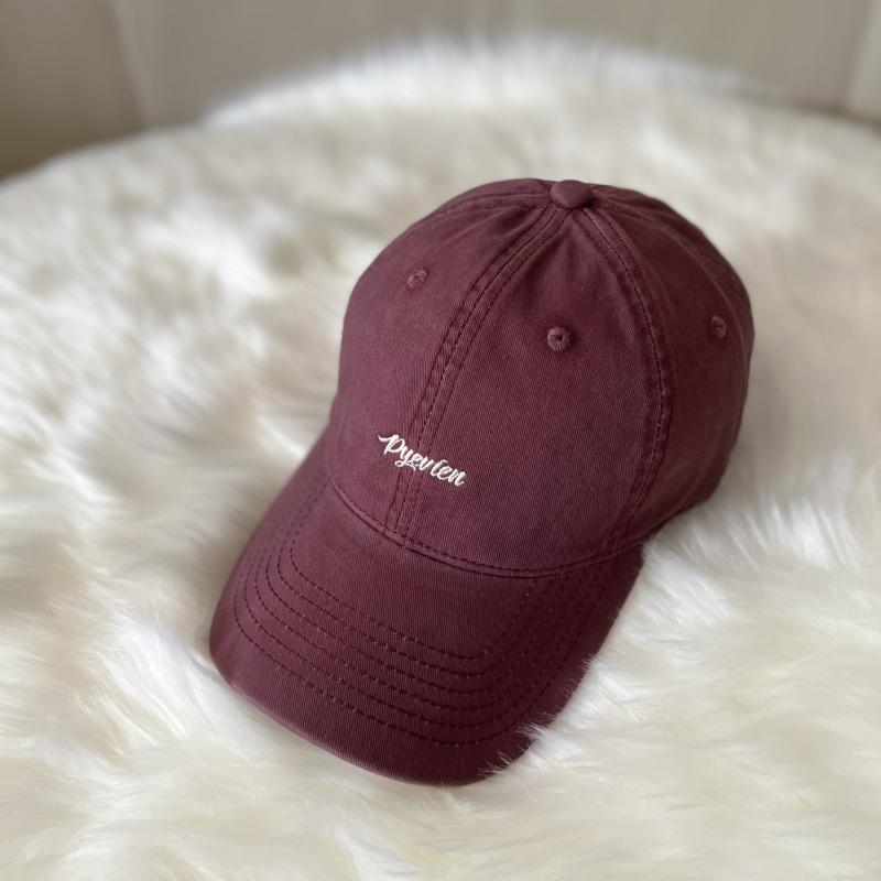 Autumn and winter fashion simple letter embroidery baseball cap for men and women couples shopping versatile cap small visor