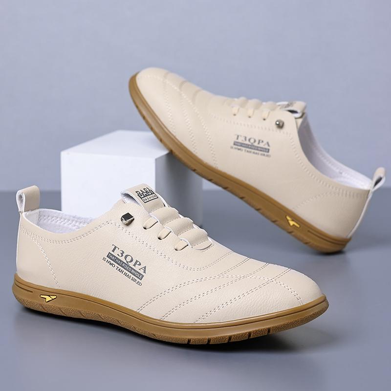 New Men's Casual Skate Shoes Stylish Soft-Sole Breathable Leather Sneakers Versatile Athletic Skate Shoes Low-Top Style Fashion