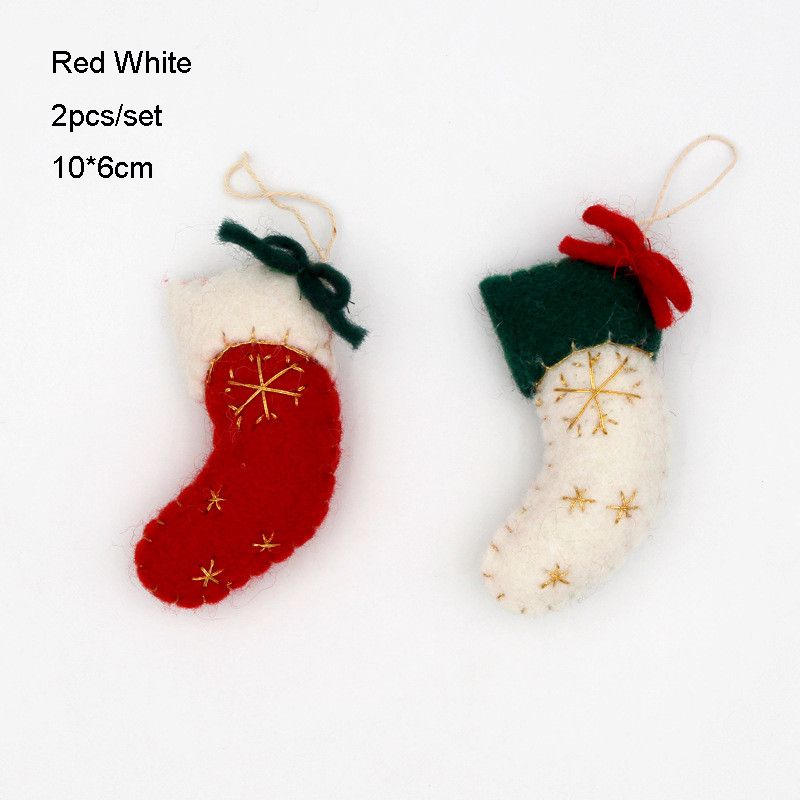 Wunderschön gefertigte Weihnachtsbaumschmuck-Kollektion mit einzigartigen Filz- und Holzdesigns für die Heimdekoration