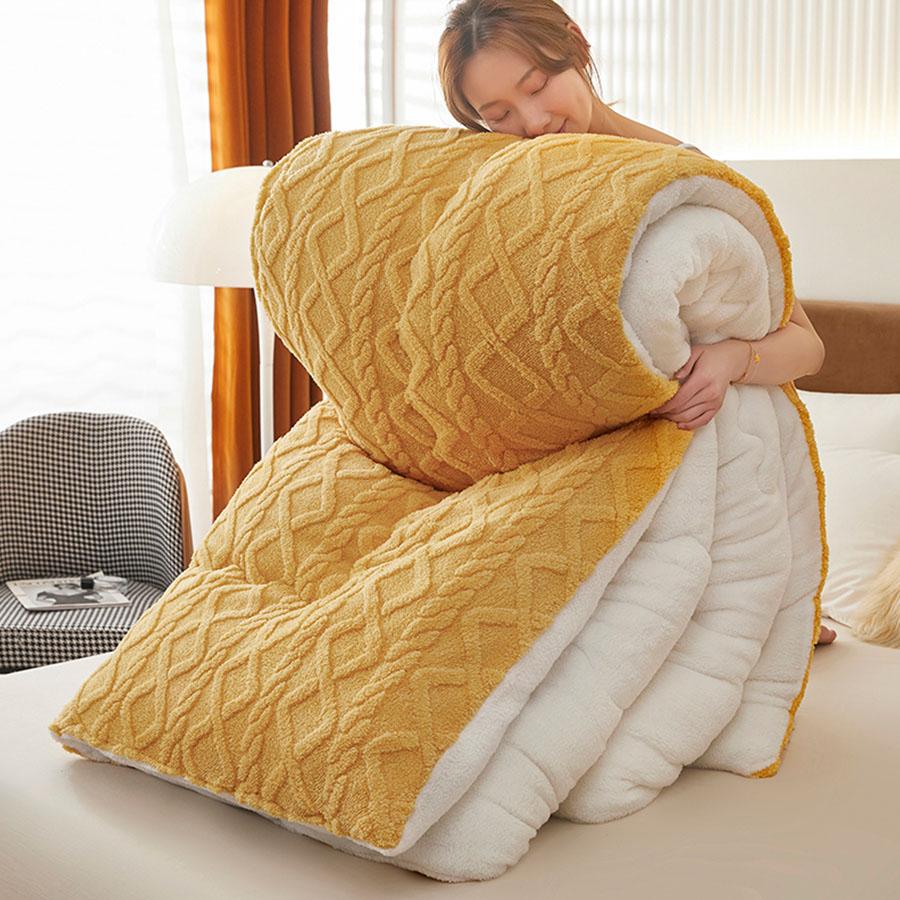 

New Super Thick Winter Warm Blanket for Bed Artificial Lamb Cashmere Weighted Blankets Soft Comfortable Warmth Quilt Comforter 70x100cm about 0.3kg жёлтый