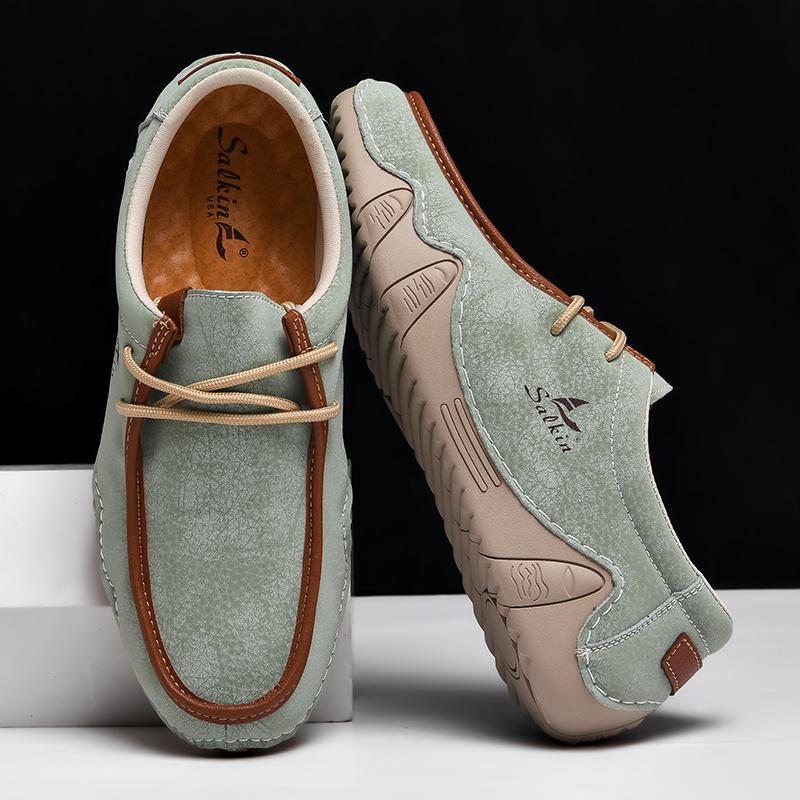 Men’s White Driving Shoes Handmade Moccasins Casual Retro Men’s Outdoor Wide Shoes Plus Size Anti Slip Boat Shoes