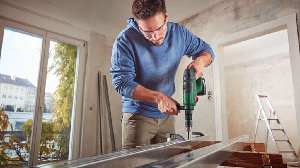 Перфоратор Bosch UniversalHammer 18V 06039D6004