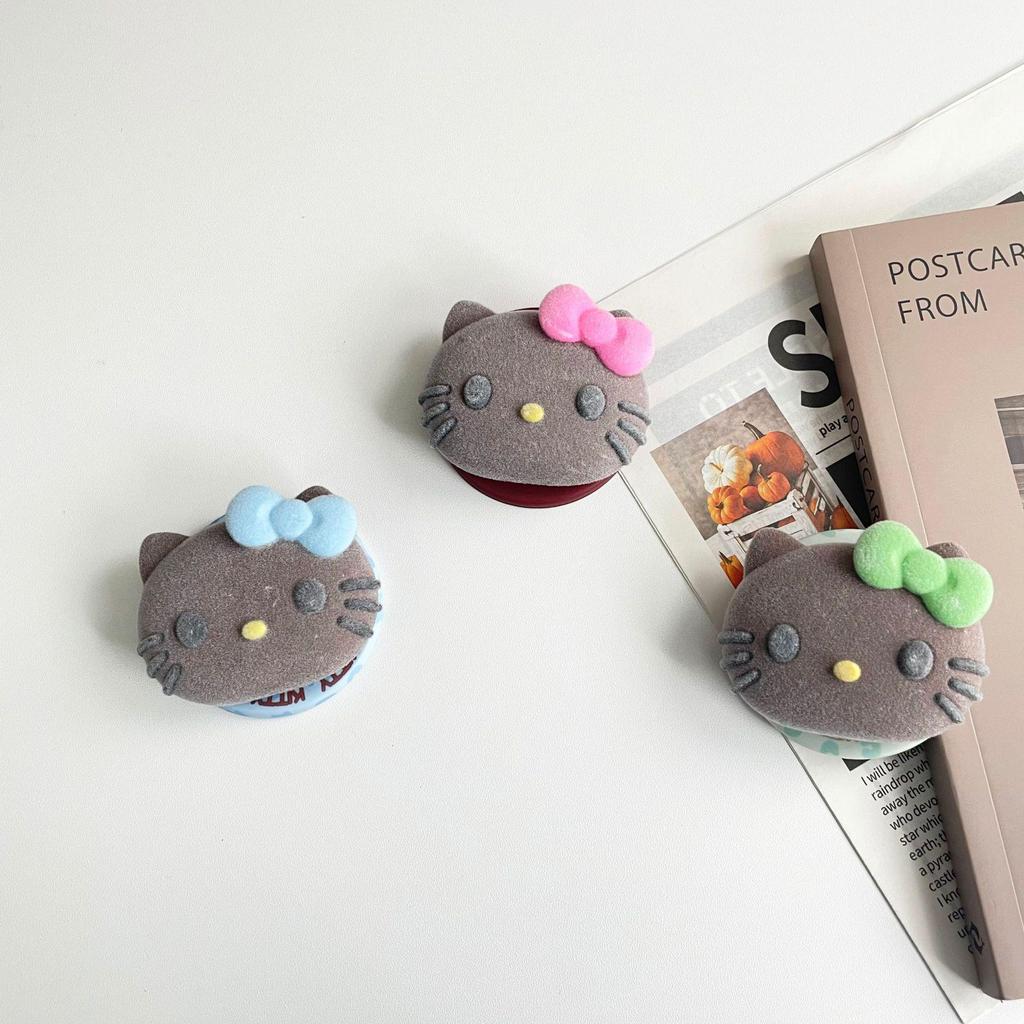 MagSafe-Compatible Cartoon Kitty Silicone Stand with Strong Magnetic Airbag Retraction