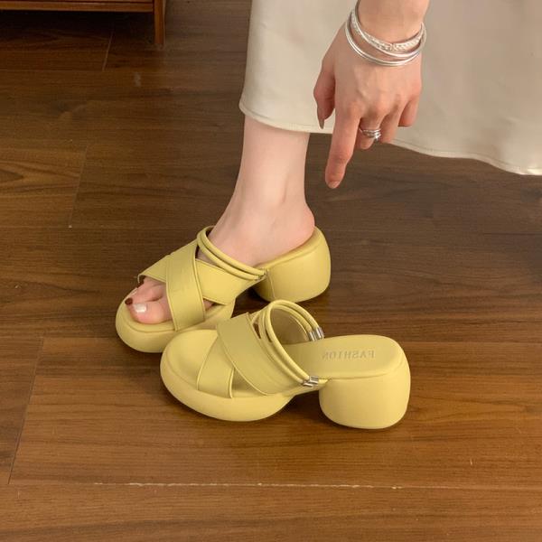 Fashion Shoes Slippers Women Summer Platform Pantofle Slides Square Heel Soft 2025 Block House Slippers Platform Shoes Slides Slipers Wo
