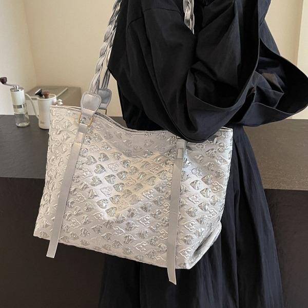 

Tote bag women s 2025 new large-capacity commuter bag love versatile casual shoulder bag college student class bag серебряный