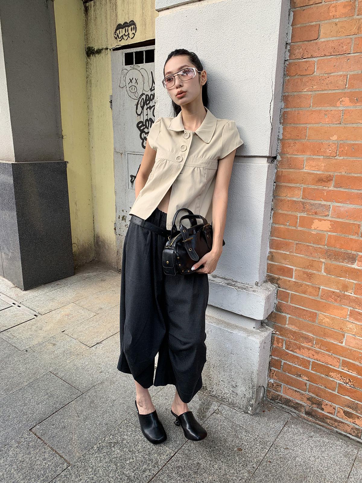 

High-End Pleated Balloon Cropped Trousers for Women - Spring 2026 Collection чёрный