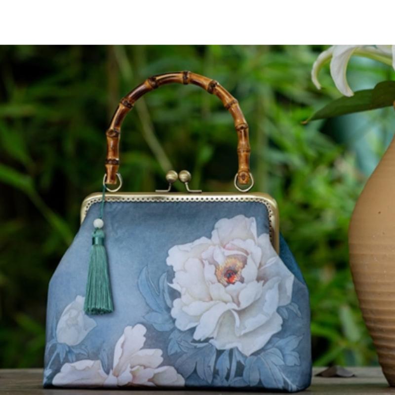 Johnature Retro Elegant Women Handbag Chinese Style Cheongsam Ladies Hand Bags Banquet Floral Handmade Shoulder Bags