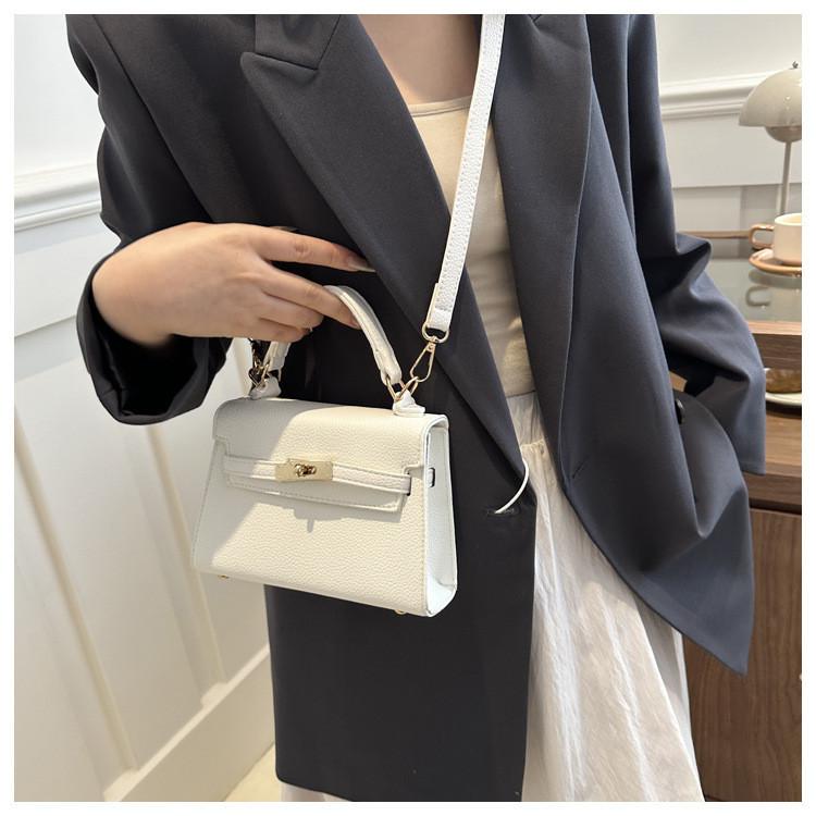 Retro Lässige Elegante Handtasche Damen 2024 Neue Koreanische Version Pendler Kleine Quadratische Tasche Mode Einzelne Umhängetasche