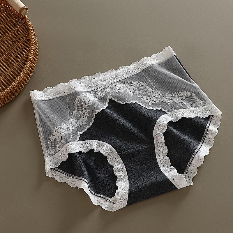 Women's Underwear Is Pure Cotton, Sexy, Cute, Soft, Breathable, Comfortable, with White Ear Edges Panties
