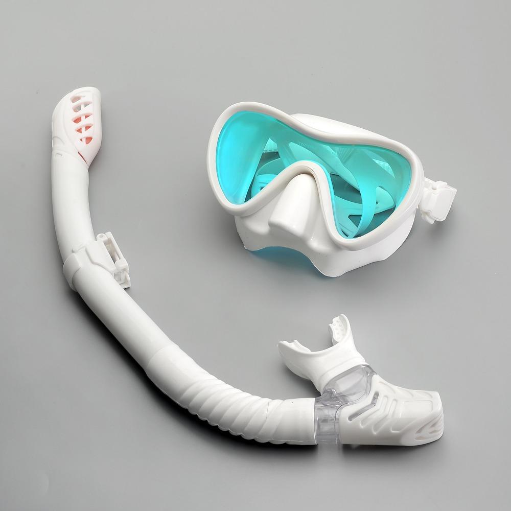 Diving goggles snorkel set