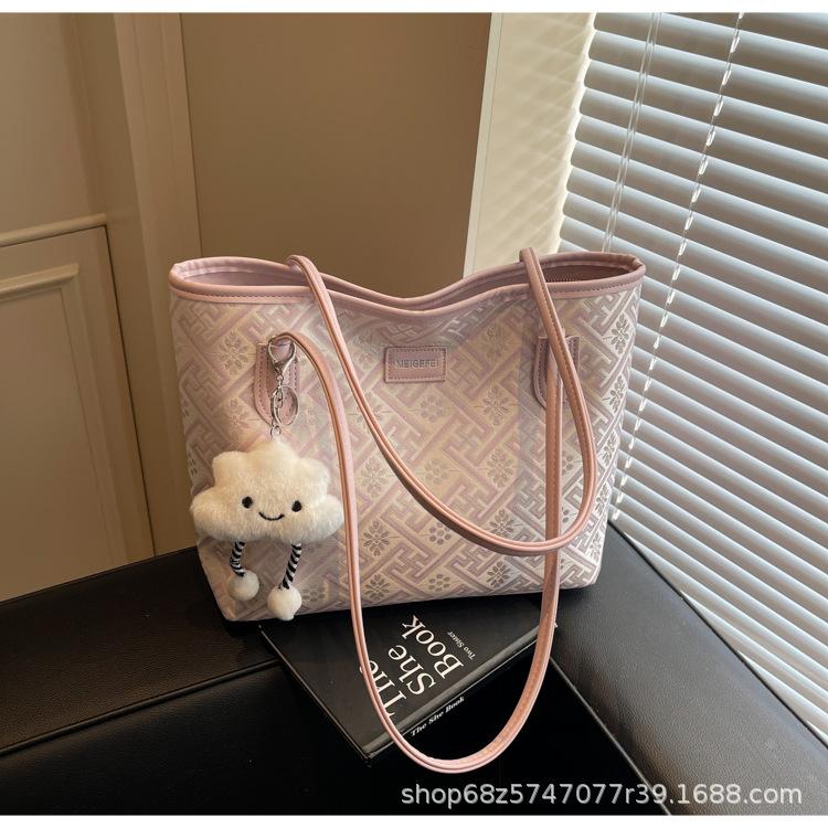 2025 New Fashionable Large-capacity Casual Tote Bag with a Sense of Luxury Niche Design and Versatile Commuter Shoulder Armpit Bag