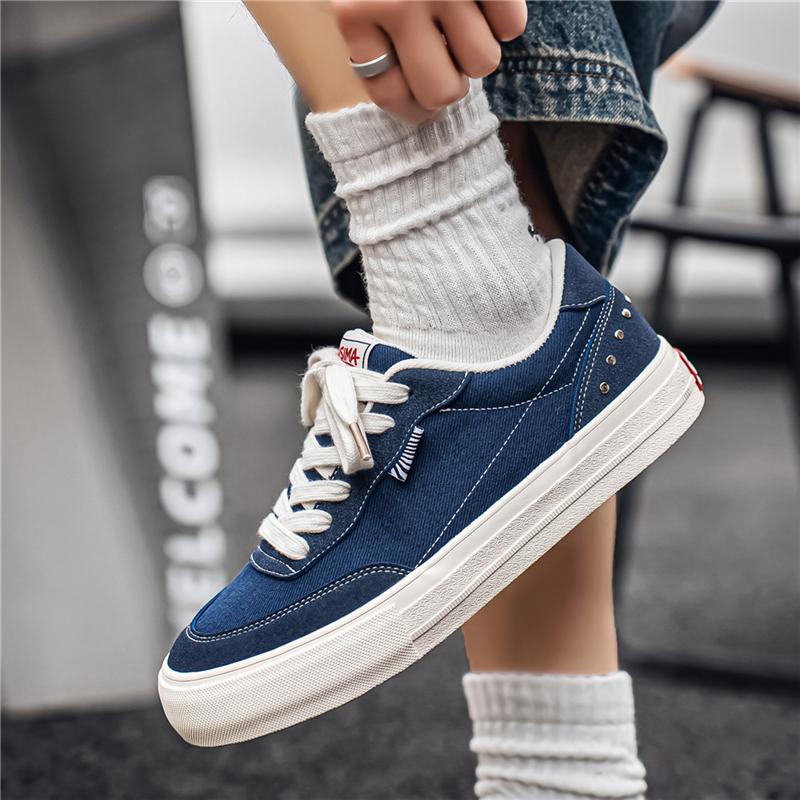 New Men's Classic Four Seasons Fashion Canvas Low Top Skateboarding Shoes Comfortable Soft Sole Sneakers