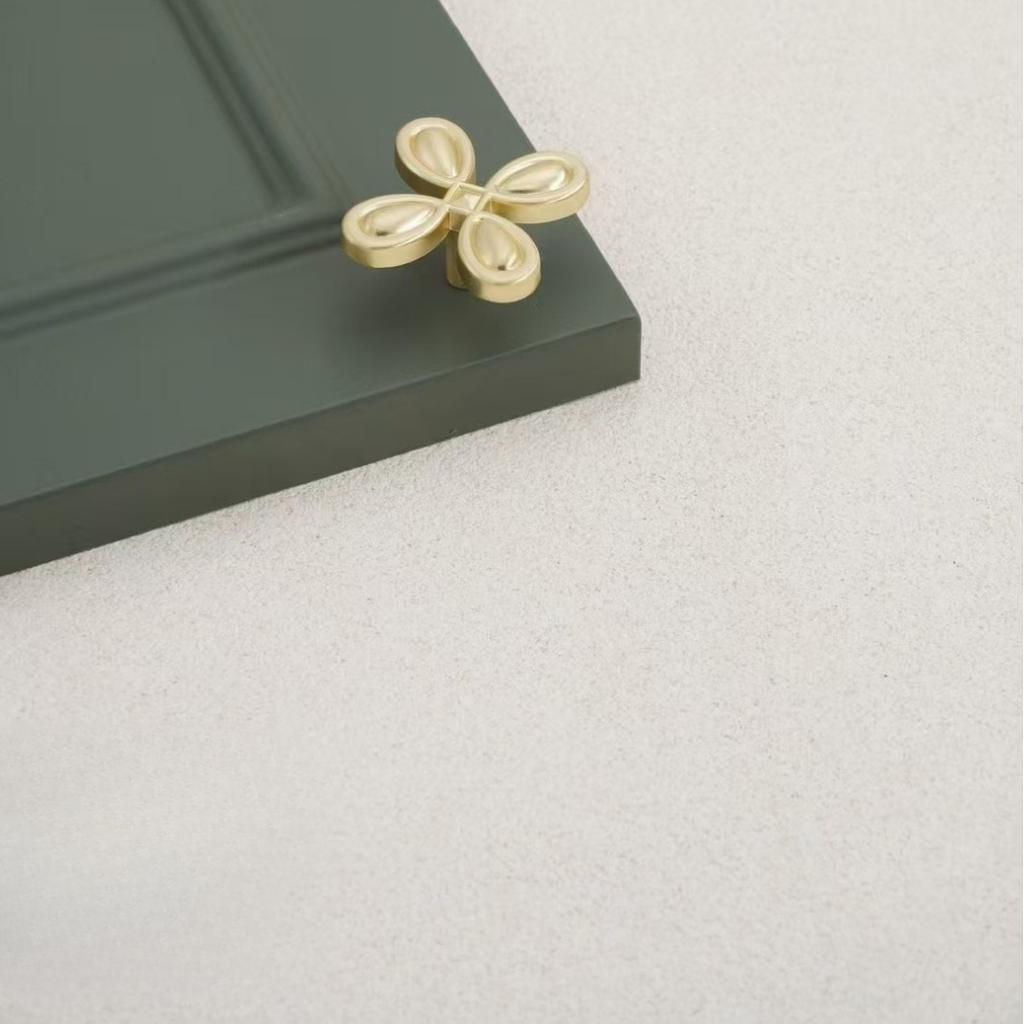 Mid Ancient Style Handle, Antique Bronze Color, Four Leaf Clover, Simple, Drawer Wardrobe Door, Cabinet Drawer Cabinet, French Retro Handle