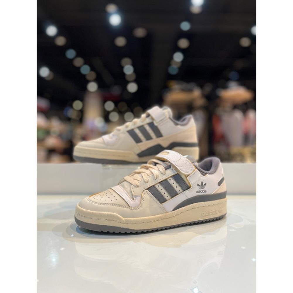 

Кроссовки adidas FORUM 84 LOW W FORUM 84 LOW HQ4374