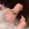 Anello da Donna, Anello a Dita con Design Quadrifoglio e Strass Incastonati a Griffa, Fascia Regolabile per Dito, Regalo Gioiello