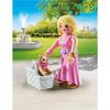 PLAYMOBIL 71737 Dame Avec Chihuahua Et Le Panier Pour Le Transport, My Life, 8 Pièces, Dès 4 Ans