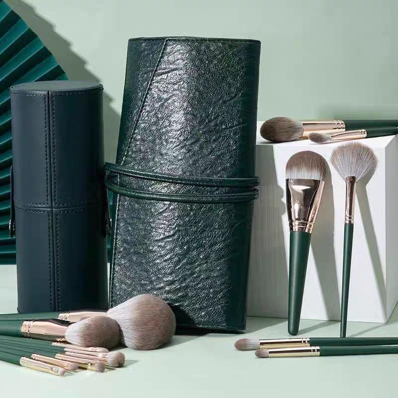 Huayang 14-teiliges Green Cloud Make-up Pinselset - Weiche, vielseitige Pinsel für Puder, Foundation und Lidschatten.