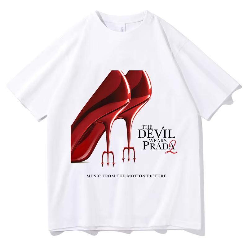 

2026 Movie The Devil Wears Prada 2 Graphic Print Tshirt Fashion Summer Unisex Tee ShortSleeve Top New WomenS Shirt Streetwear S