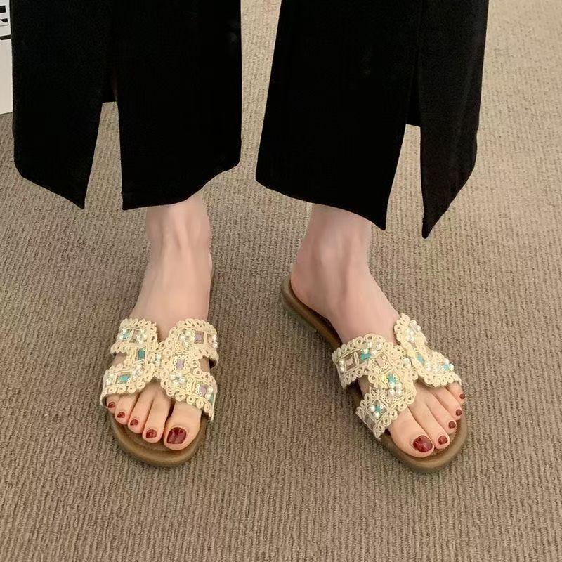 2025 summer new versatile sweet pearl cool slippers Internet celebrity soft bottom low heel flat bottom women's beach slippers