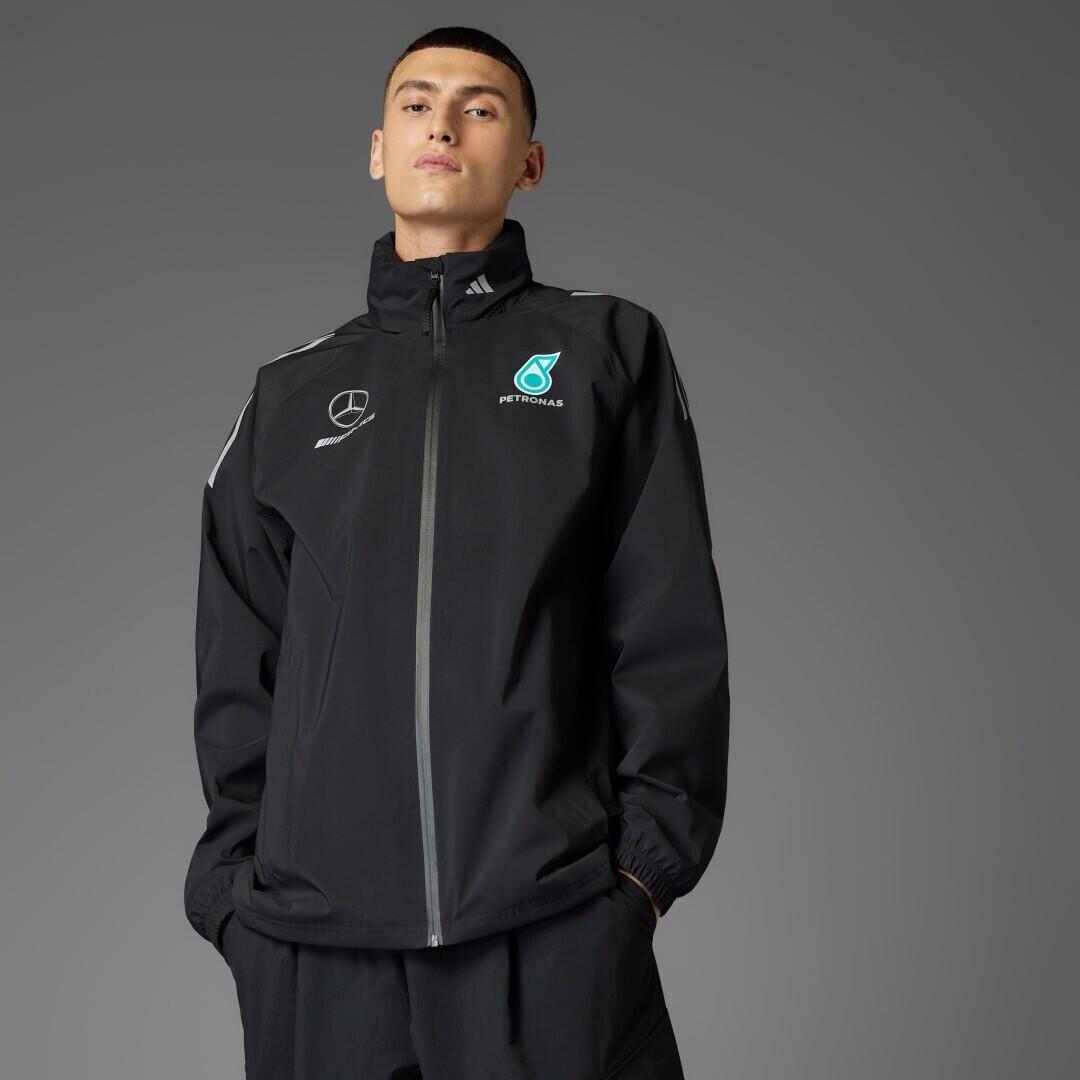 

Adidas MERCEDES - AMG PETRONAS FORMULA ONE TEAM MECHANICS REGENJACKE Black / Reflective Silver Jacket (JX0760) XS