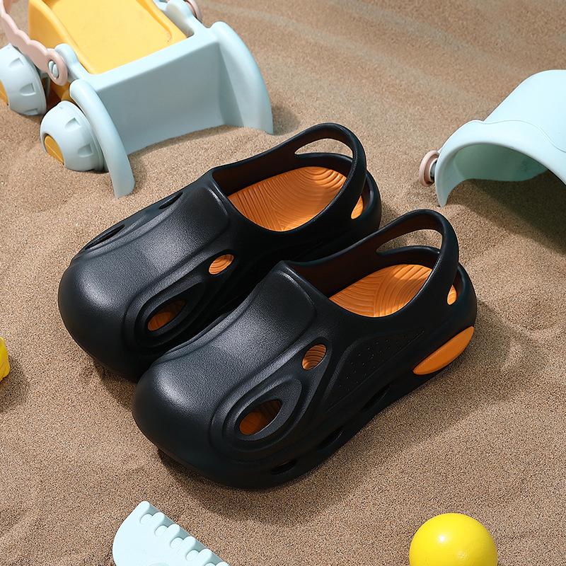 

шлепанцы летние для мальчиков и девочек обувь с отверстиями для улицы пляжная обувь нескользящие для среднего и пожилого возраста с закрытым носком крутые шлепанцы 225 (suitable for sizes 34-35/inner length 22.5cm)