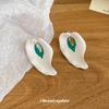 Retro Drip Irregular Pearl Petal Silver Stud Earrings - Fashionable High-End Women's Accessory