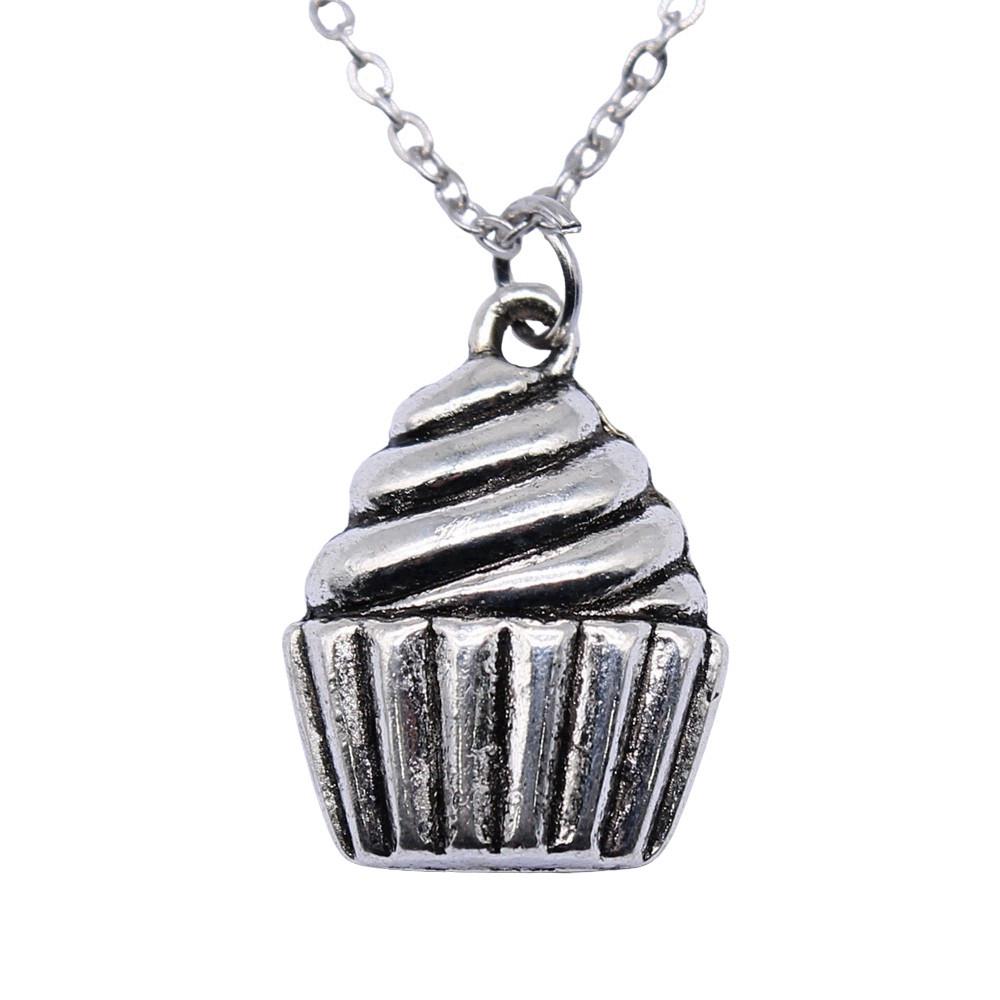 Hammered Horseshoe Pendant Necklace Western Cowboy Lucky Charm 40cm Short Chain