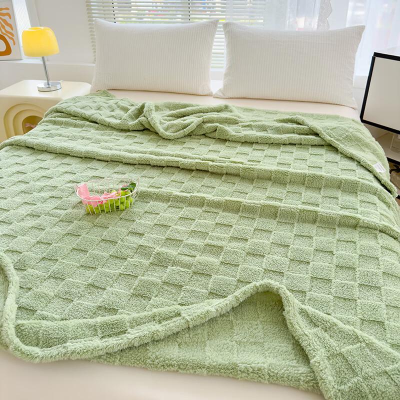 LISM All-Season Soft Checkered Blanket