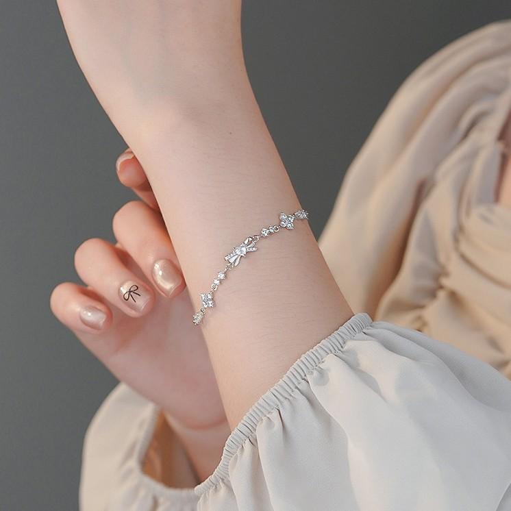 Bow Four-leaf Clover Bracelet for Women's Niche Light Luxury Temperament High-end Design Jewelry Girls Gift