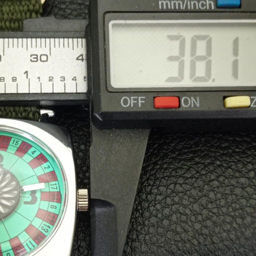 VINTAGE HAND-WINDING SWISS POKER FACE MENS REFURBISHED SEA GREEN WATCH a700937-5 R205a-a700937