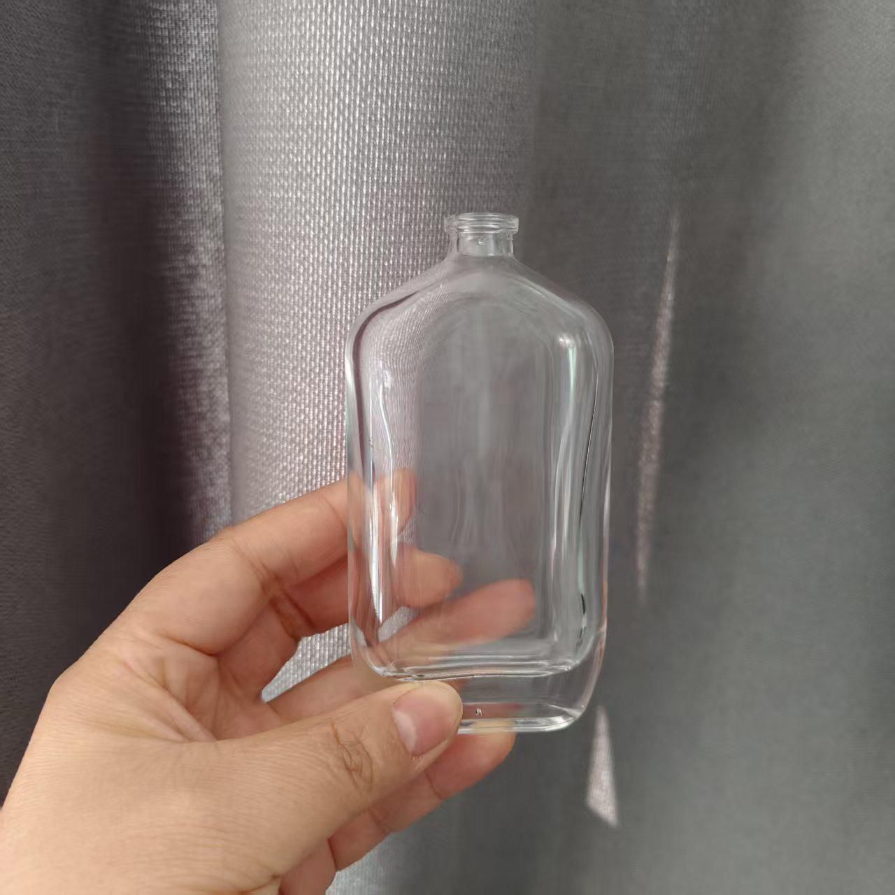 Pilot Glass Perfume Sample Spray Bottle - Refillable and Transparent