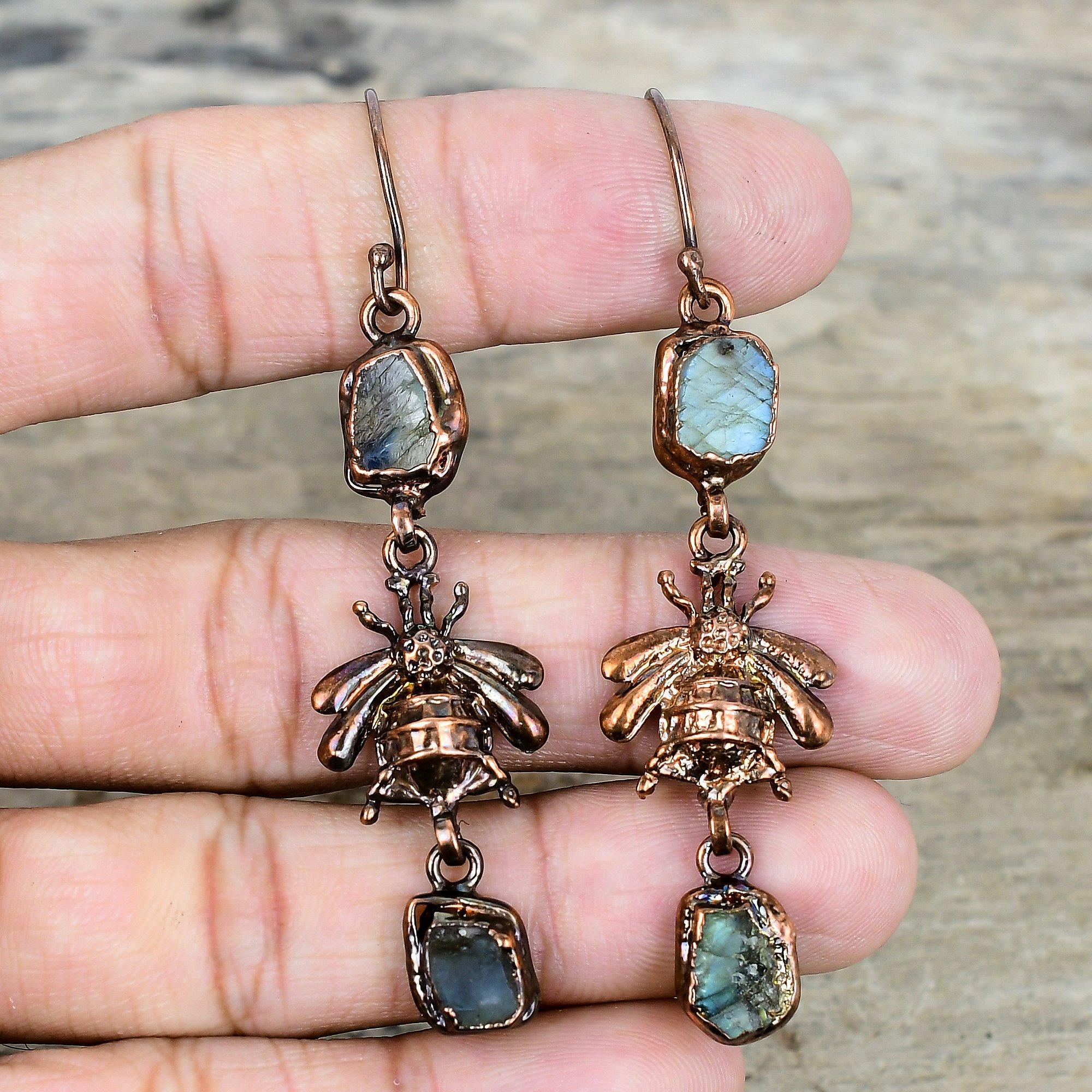 

Лабрадорит необработанный серьга гальванопластика медные серьги медоносная пчела серьга лабрадорит драгоценный камень ювелирные изделия ручной работы медные ювелирные изделия свадебные подарки