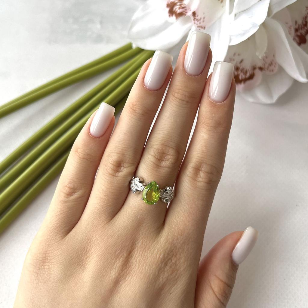 Silver Ring with Chrysolite 4.177ct, Cubic Zirconia, Product Weight 3.25 G (2150305)