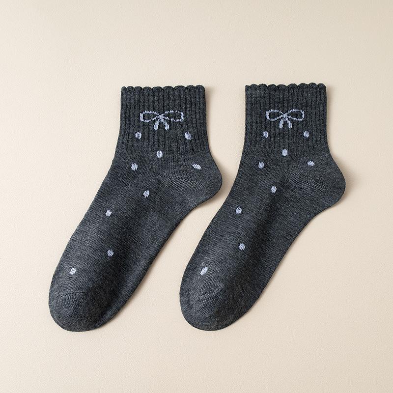 10 Pairs of Female Autumn and Winter Lovely Polka Dot Bow Lace Mid Tube Socks