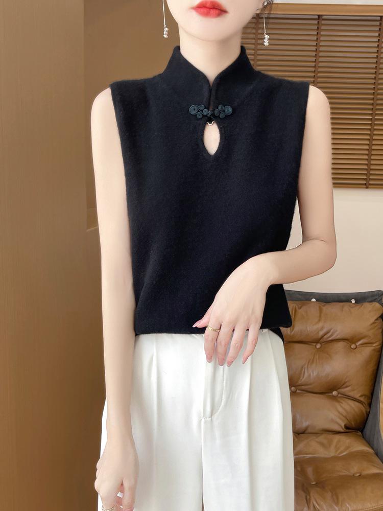 Women's Retro Knit Vest: Chinese Style, Stand Collar, Frog Button, Sleeveless Layering Top