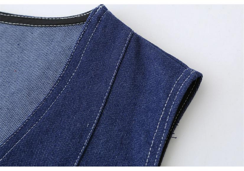 2026 Plus Size Women's V-Neck Denim Vest: Slimming, Versatile Cardigan for Spring/Autumn