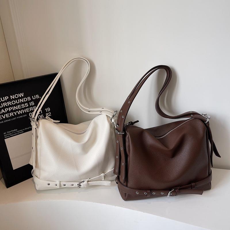 Hand Carry Small Bag Women's New Trendy Shoulder Messenger Bag Texture Fashionable Solid Color Pu Bucket Bag