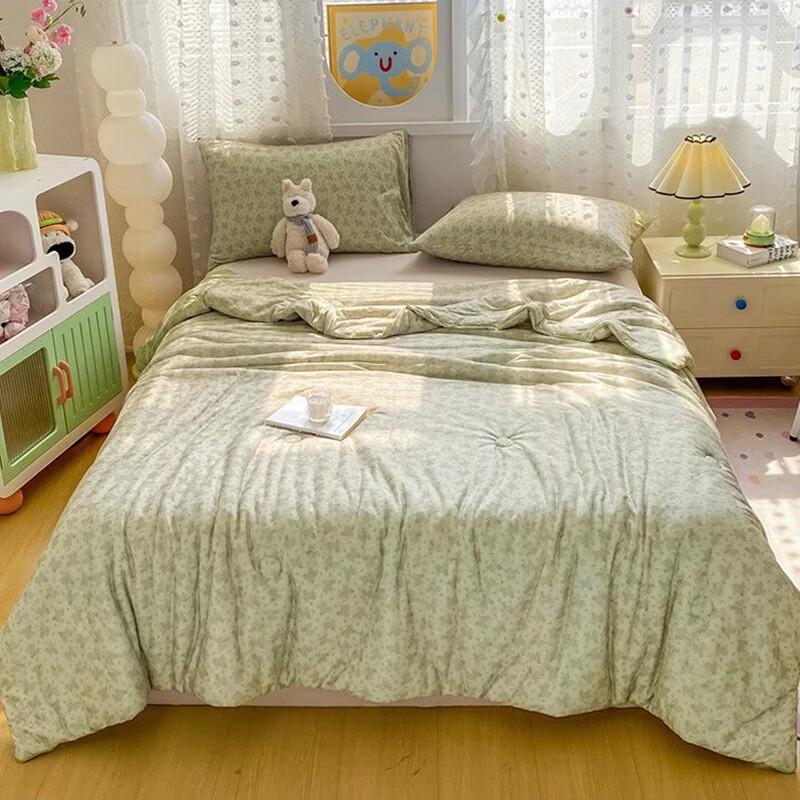 Washable Cool-Touch Soy Fiber Summer Quilt