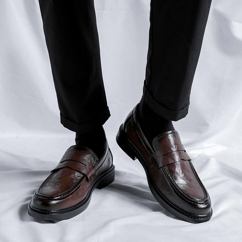 Herrenschuhe aus echtem Leder Outdoor Casual Italienische Herren Atmungsaktive Büroschuhe Herren Designer Slipper Fahrschuhe Herren Mokassins