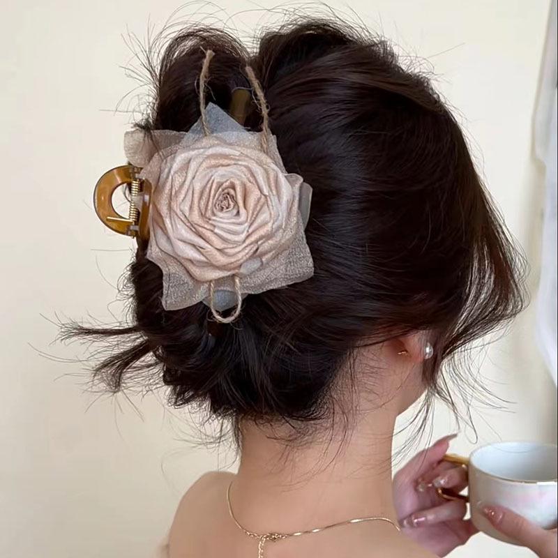 Eleganter Retro-Rosen-Klammerclip für Damen: High-End Haaraccessoire