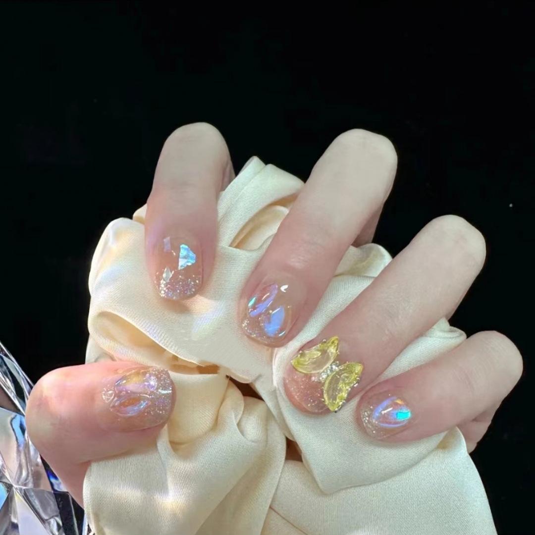 

Gilded Butterfly Aurora Manicure: Handmade Super Flash Whitening Wearable False Nails