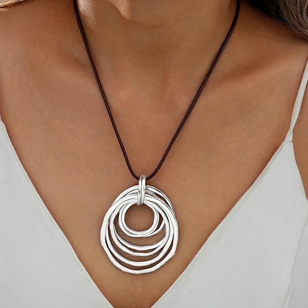 IF ME Ethnic Creative Big Spiral Conch Pendant Necklace Women Goth Adjustable Leather Wax Thread Chain Holiday Y2K Jewelry Accessories