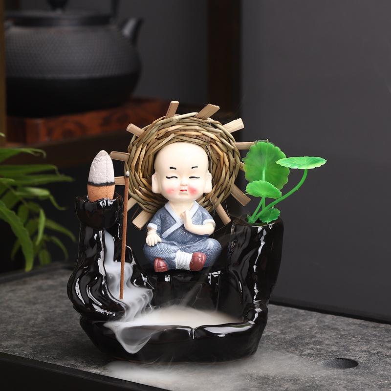 Hinterbrenner Keramik neue kreative Ornamente Räuchergefäß kleiner Mönch Berg fließendes Wasser