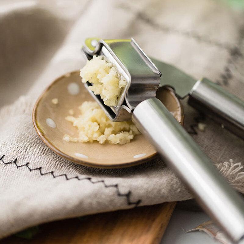 ZISIZ Stainless Steel Manual Garlic Press